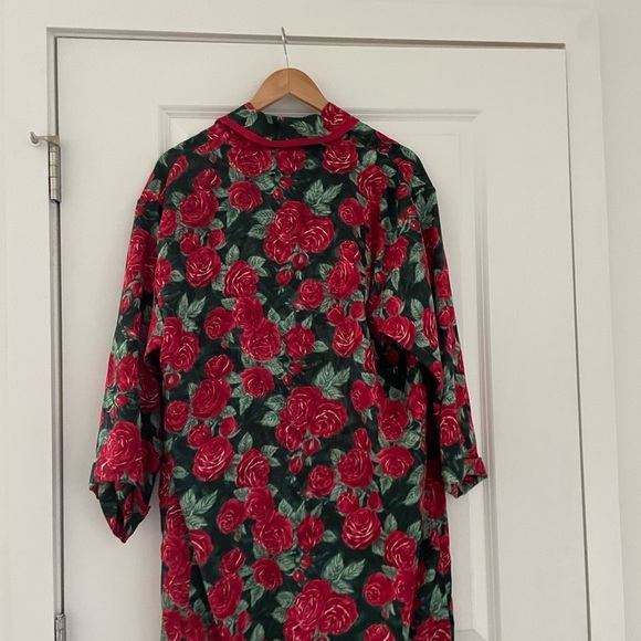VTG Victoria's Secret Gold Label Maxi Length Floral Rose Print Robe - Picture 11 of 12